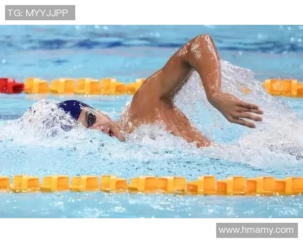 男子游泳明星突破极限刷新纪录 打破多项世界纪录成就传奇